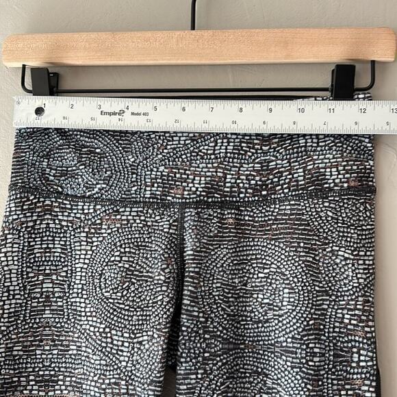 Lululemon Wunder Under Mosaic Print Legging Size 4 - Picture 6 of 12